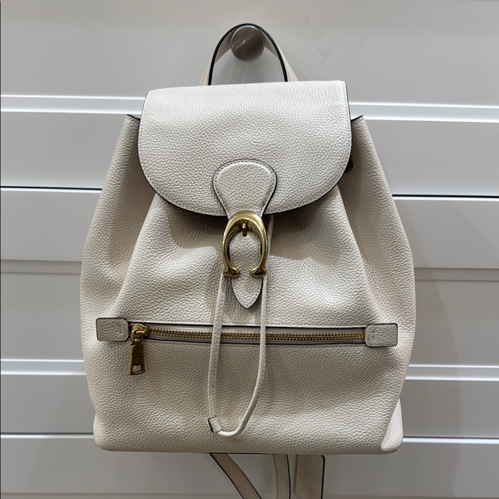Coach Elegant Beige Leather Backpack
